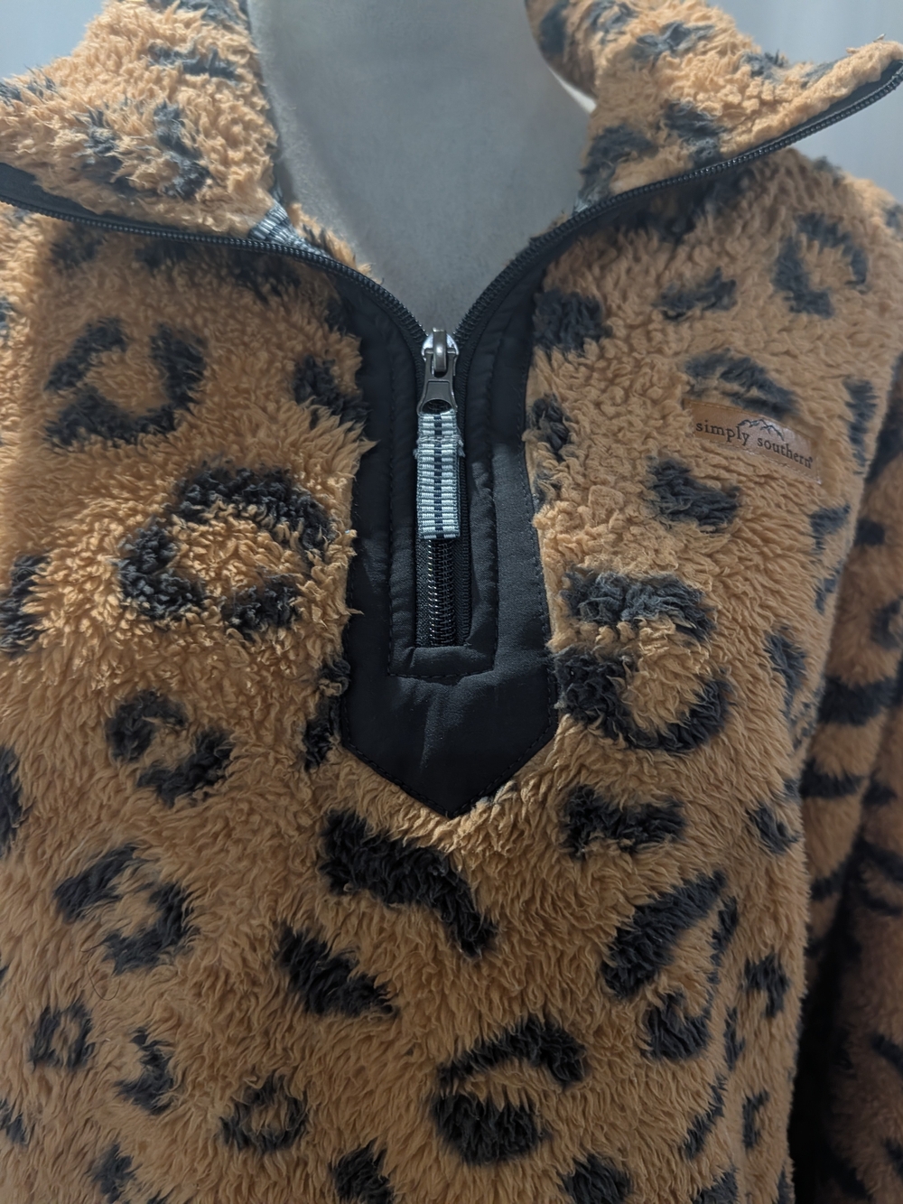 Simply Southern Leopard Print Sherpa Pullover – Size XL - Picture 3 of 11